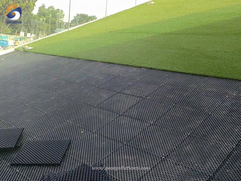 drainage cell for playground construction